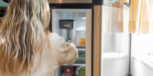 alt + verificar si tu frigorífico no enfría correctamente.webp
